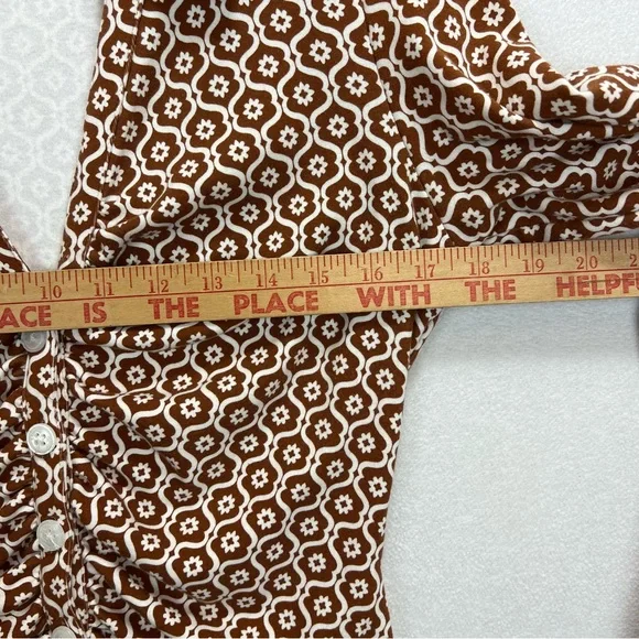 Anthropologie Maeve Ruched Shirt Size Medium Retro Graphic Print Y2K Inspired - Picture 5 of 9